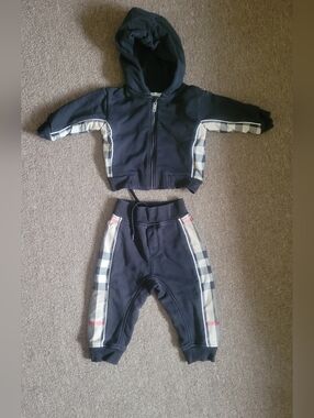 Burberry Babies Size 18 mo. Check Trim Zip-up Hoodie & Jogger Pant Sweatsuit